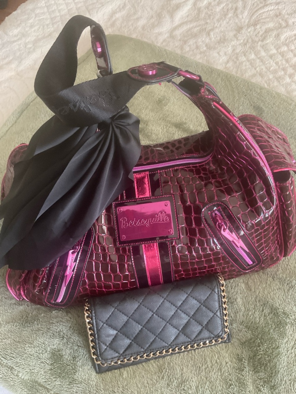 EUC  Betsy Johnson satchel creation